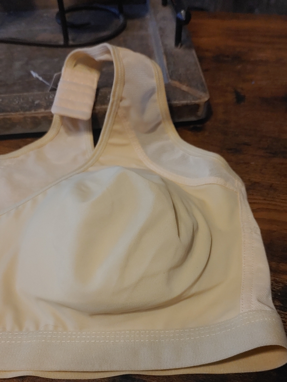 NWT 2X Embraced Front Closure Beige Unpadded Wirefree Posture Bra - Picture 5 of 11